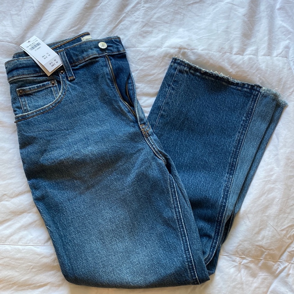 NWT Abercrombie Kick Flare Ultra High Rise Jeans